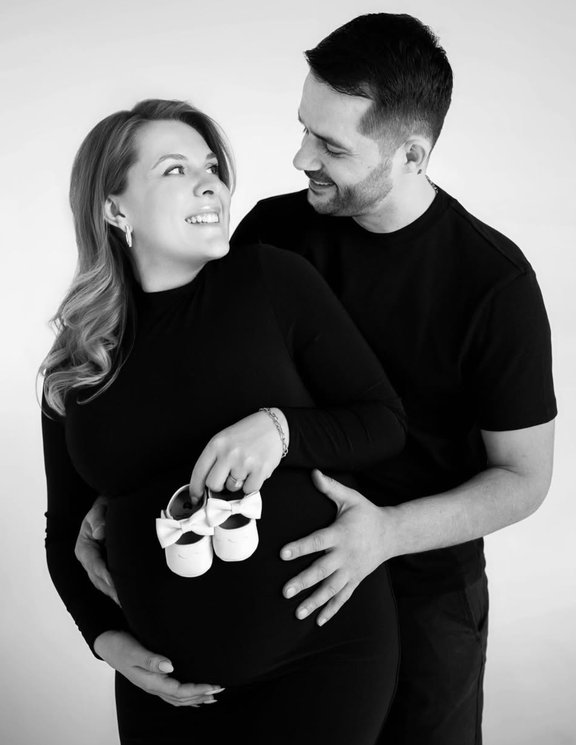 Maternity photography by Vaziul Studio